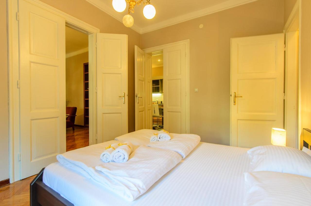 Apartment Greenview Belgrade Extérieur photo