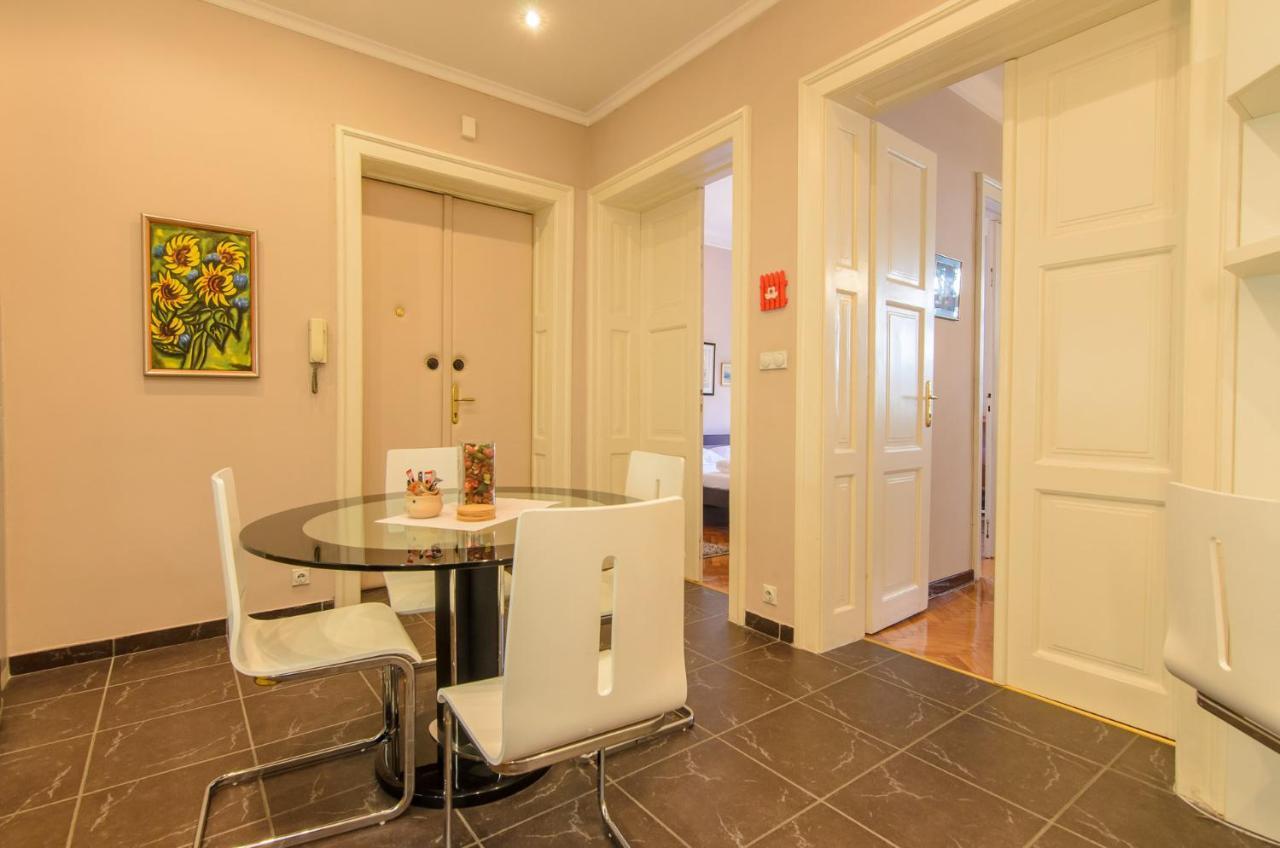 Apartment Greenview Belgrade Extérieur photo